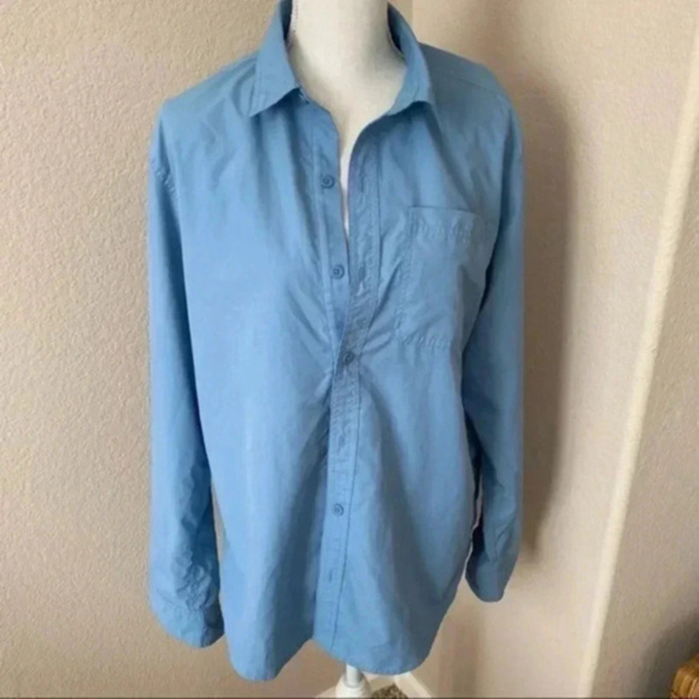 L.L. Bean Mens light Blue button up casual long sleeve shirt mens size Med…